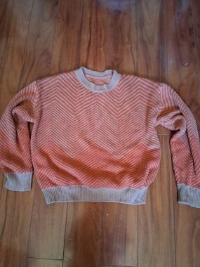 SHEIN Orange Chevron Crewneck Sweater with Tan Trim
